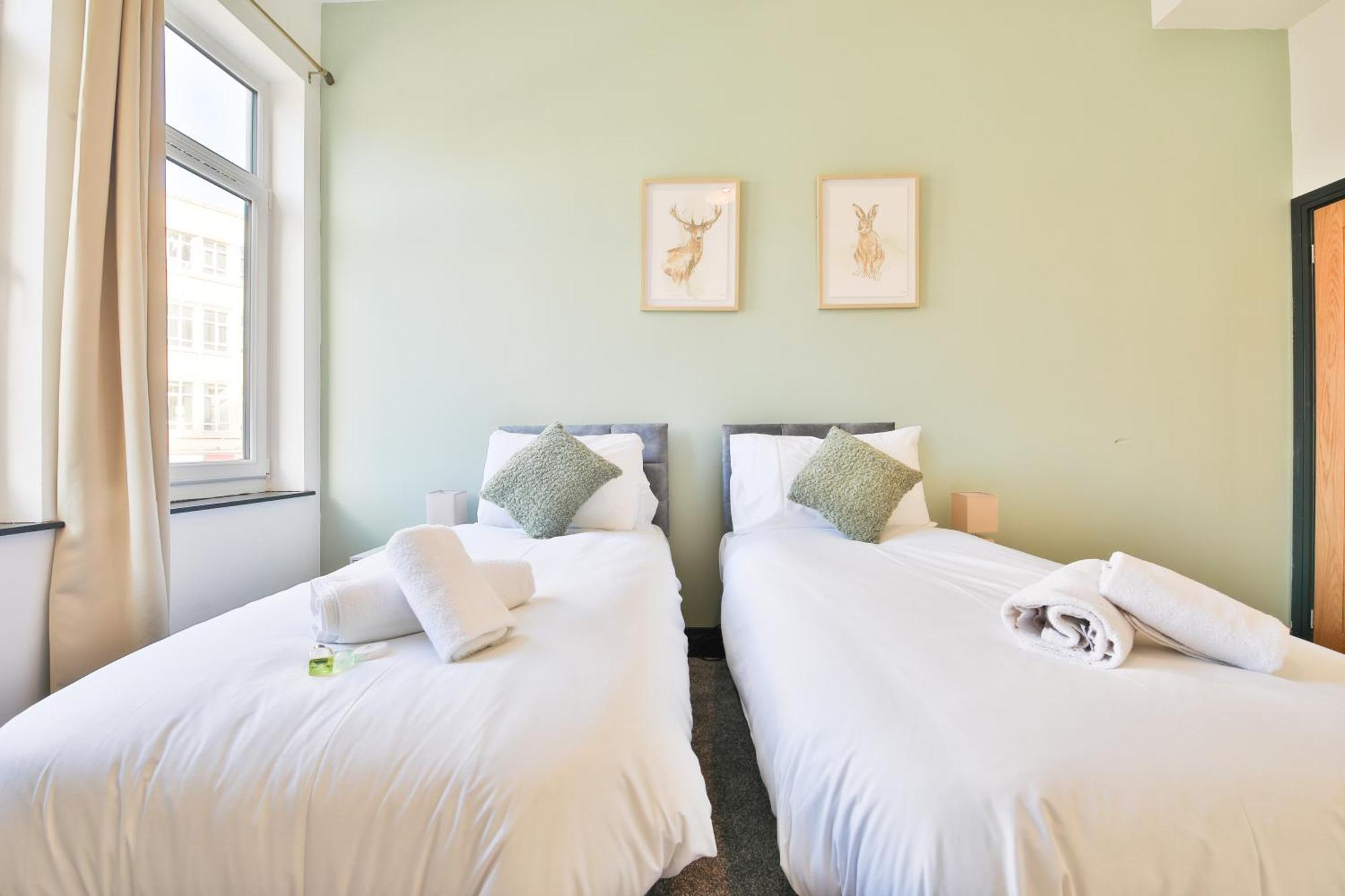 The Kingsway- 2 Bedroom Central Swansea Apartments By Stayright Buitenkant foto