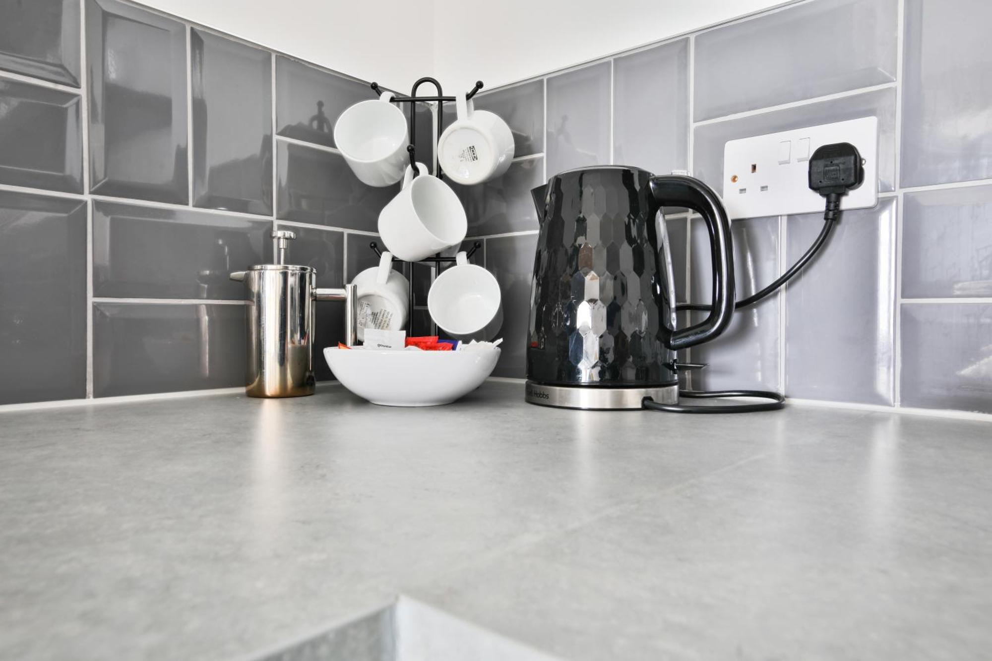 The Kingsway- 2 Bedroom Central Swansea Apartments By Stayright Buitenkant foto