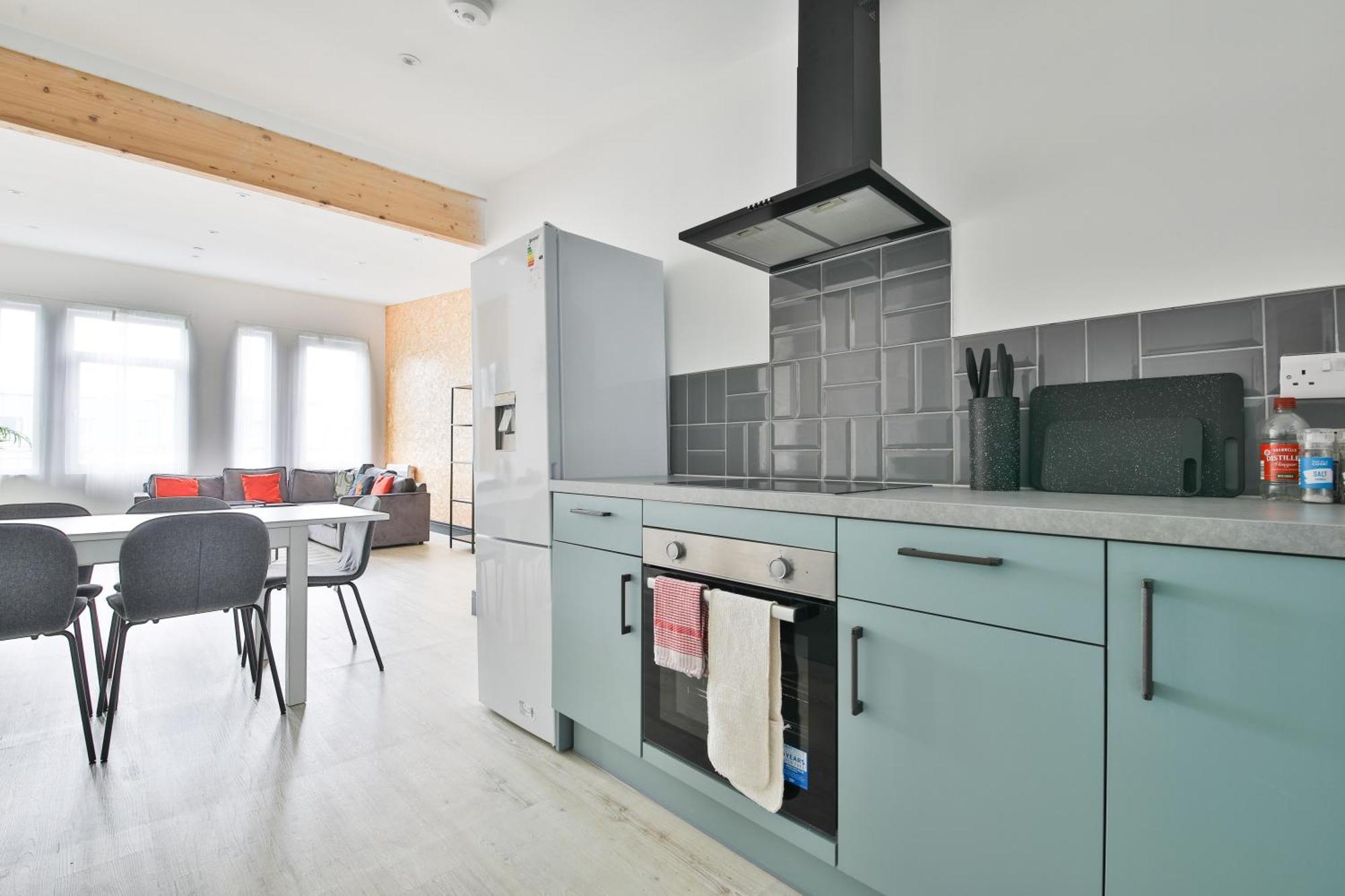 The Kingsway- 2 Bedroom Central Swansea Apartments By Stayright Buitenkant foto