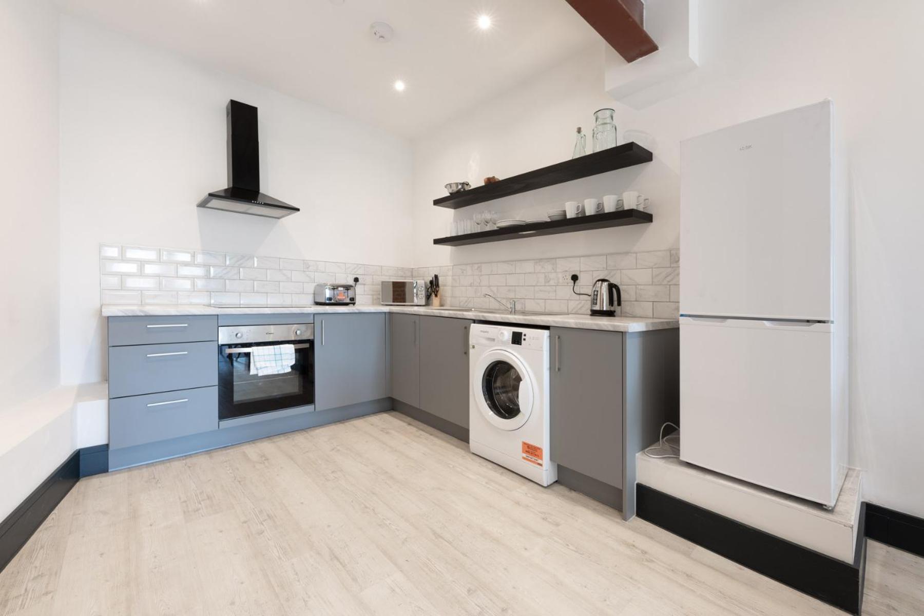 The Kingsway- 2 Bedroom Central Swansea Apartments By Stayright Buitenkant foto