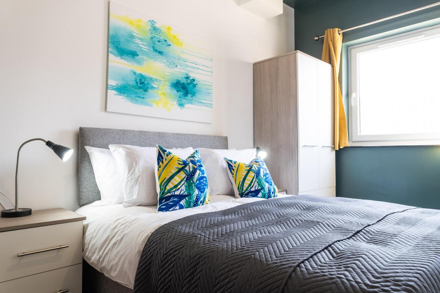 The Kingsway- 2 Bedroom Central Swansea Apartments By Stayright Buitenkant foto