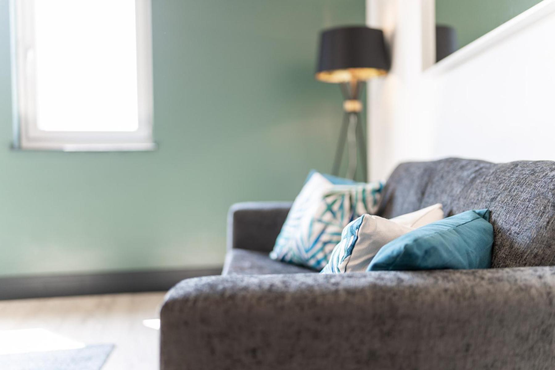 The Kingsway- 2 Bedroom Central Swansea Apartments By Stayright Buitenkant foto