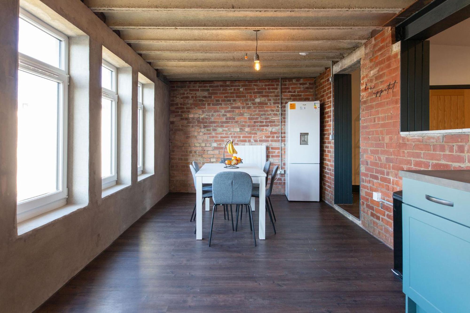 The Kingsway- 2 Bedroom Central Swansea Apartments By Stayright Buitenkant foto