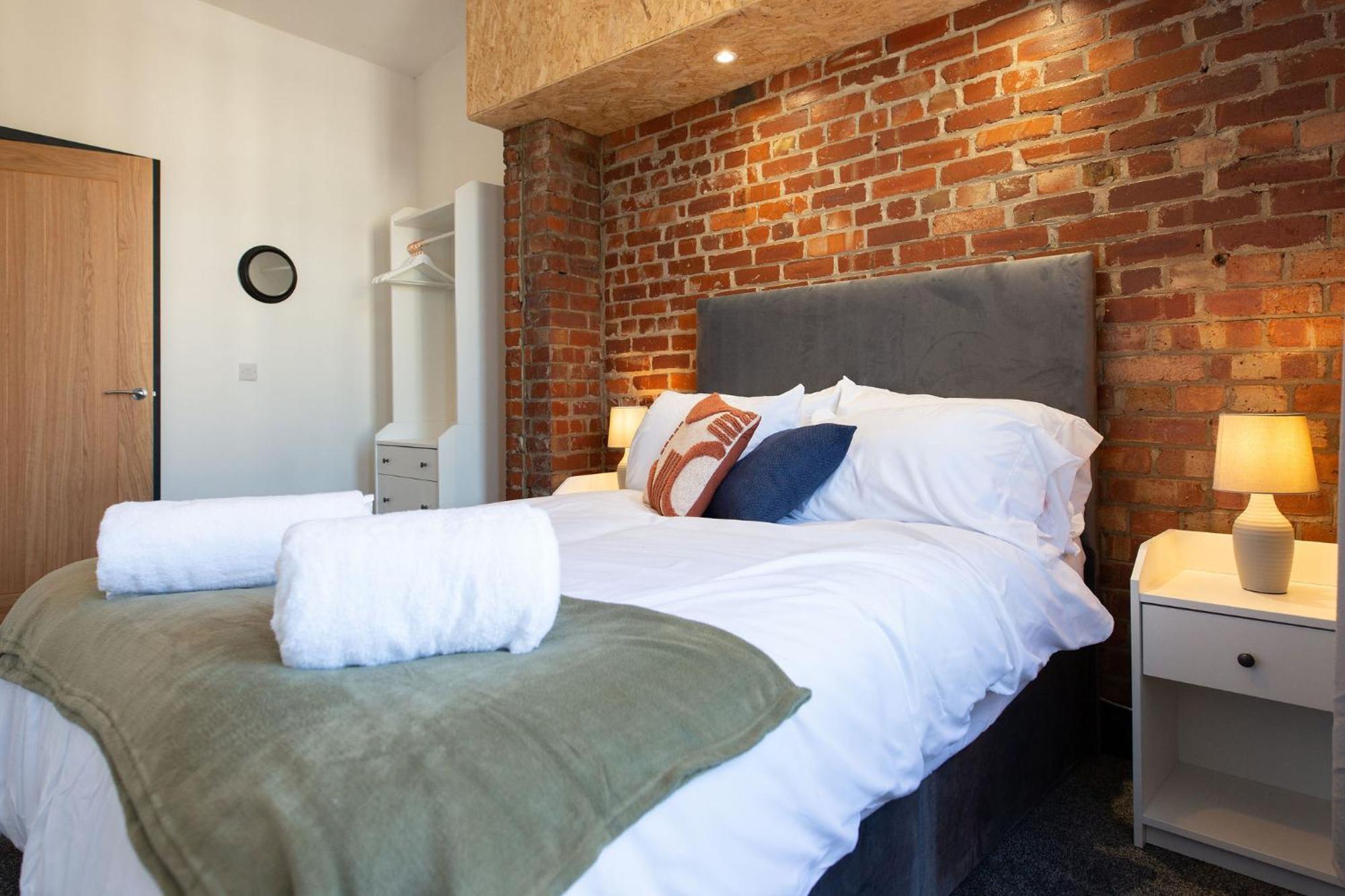 The Kingsway- 2 Bedroom Central Swansea Apartments By Stayright Buitenkant foto
